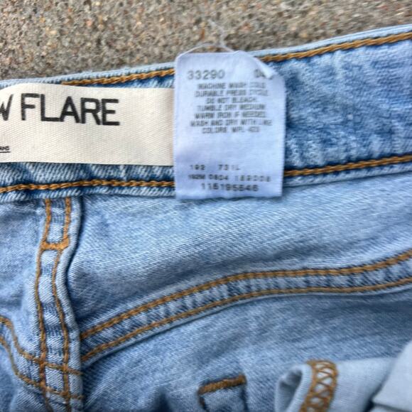 Vintage Y2K Levi's 519 Low Rise Flare Jeans Light Stone Wash Size 7 Long Junior - Picture 7 of 8